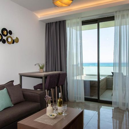Ebenus Suites "Adults Only" By Checkin Гувес Екстериор снимка