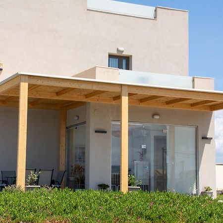 Ebenus Suites "Adults Only" By Checkin Гувес Екстериор снимка