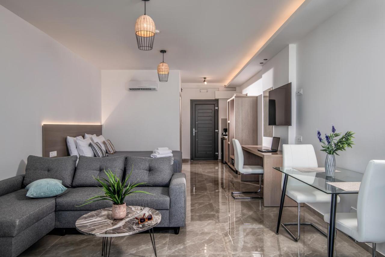 Ebenus Suites "Adults Only" By Checkin Гувес Екстериор снимка