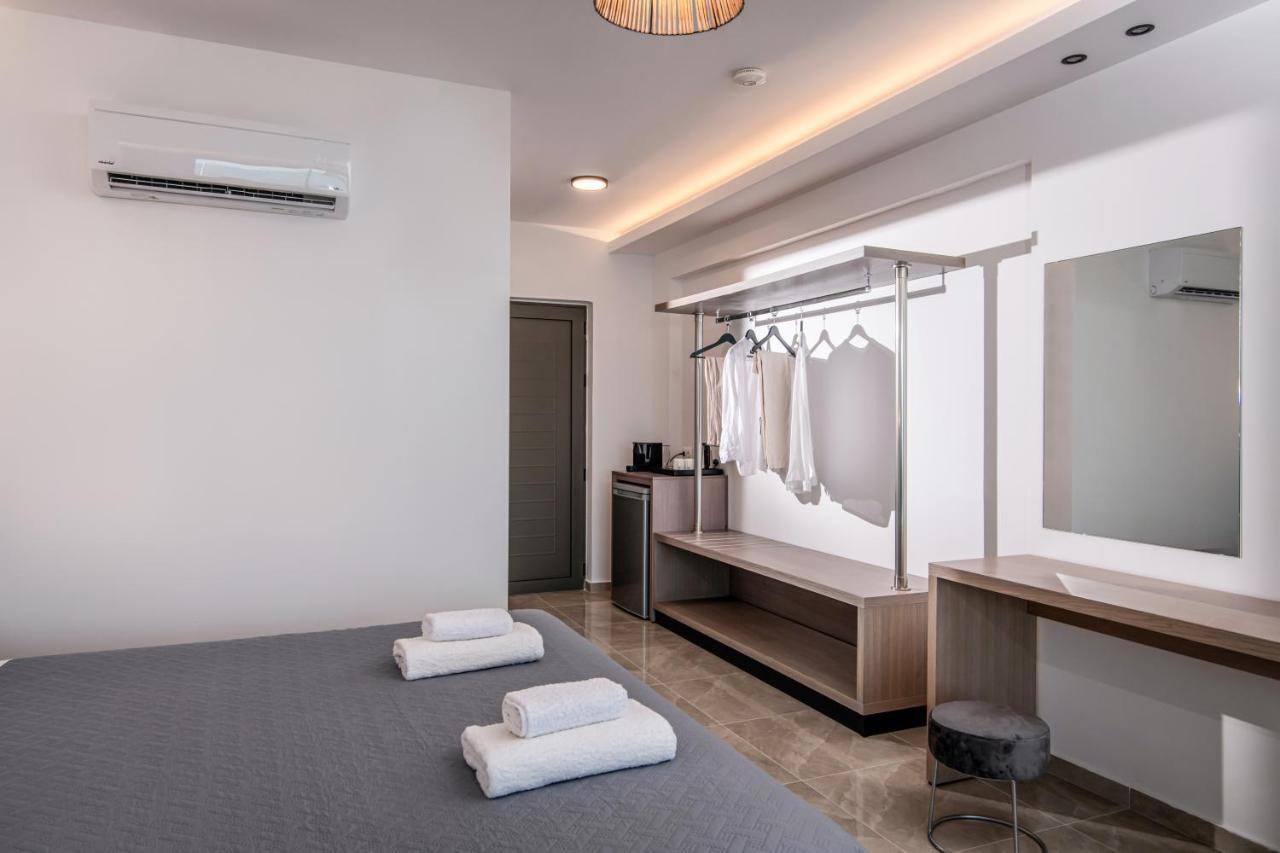 Ebenus Suites "Adults Only" By Checkin Гувес Екстериор снимка