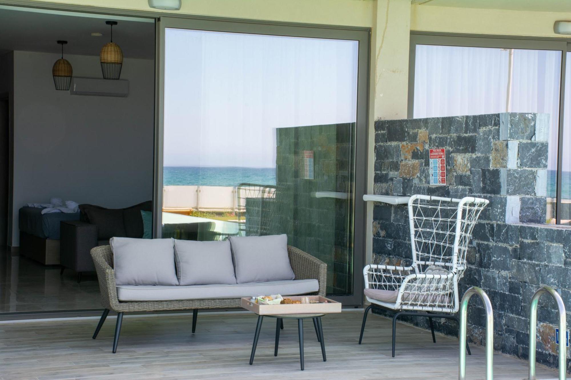 Ebenus Suites "Adults Only" By Checkin Гувес Екстериор снимка
